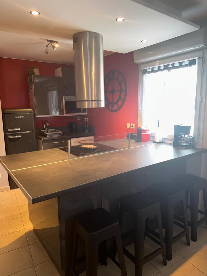 Superbe appartement tout équipé avec parking. Marsella Exterior foto